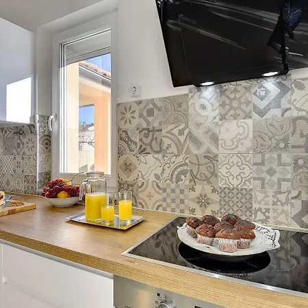 Mit Privatem Pool, Spielplatz, Wlan, Klima, Bbq Pula